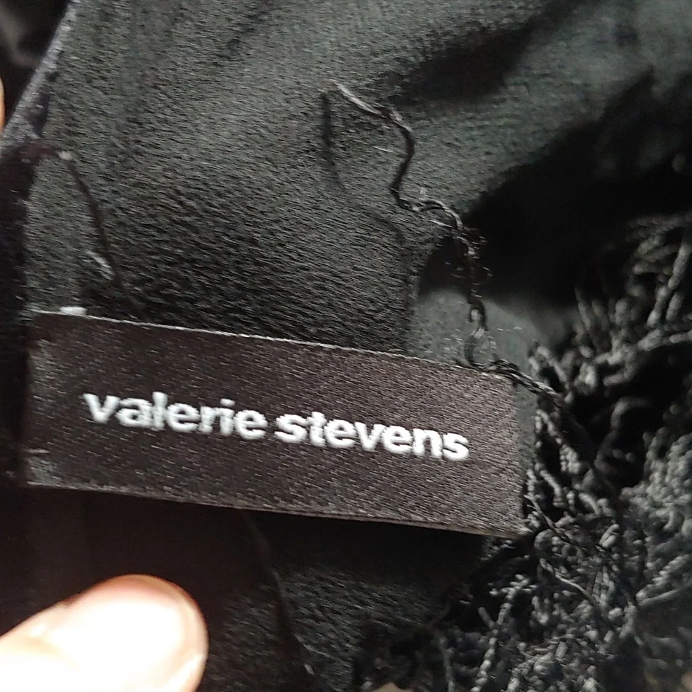 Valerie Stevens amazing scarf